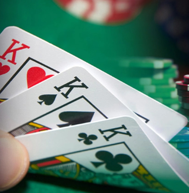 play 3 card poker online for free