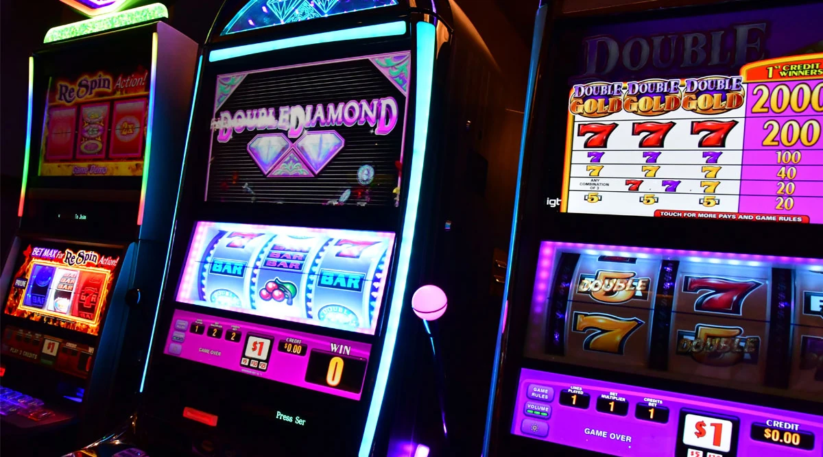Online Slots vs Regular Slot Machines | Is One Better Than The Other?