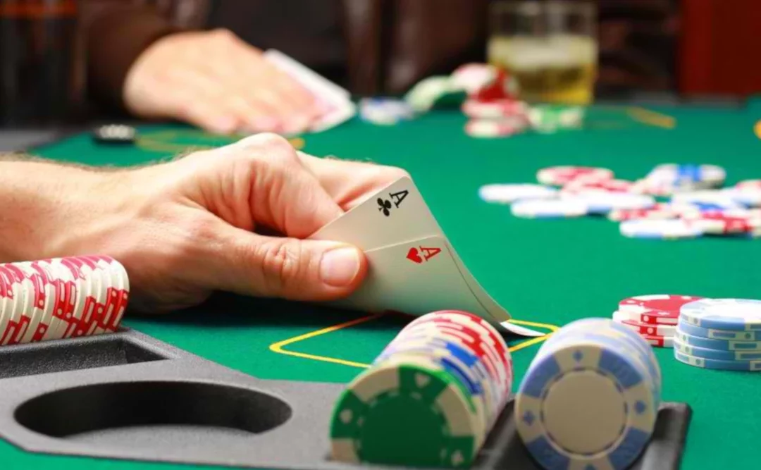 Why Should You Play Live Dealer Casino Games