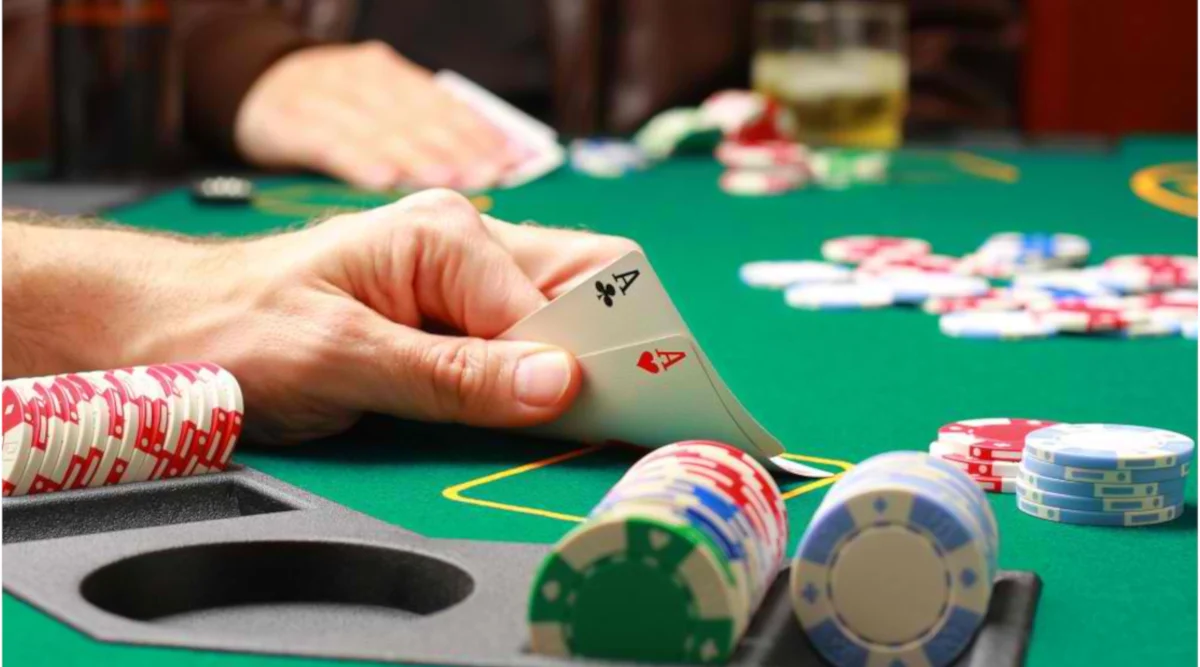 Why Should You Play Live Dealer Casino Games