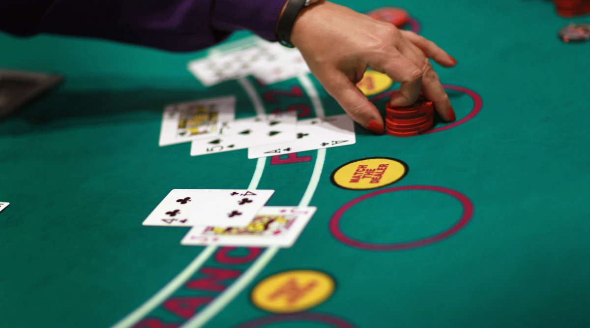 8 Things To Never Do At Blackjack Table