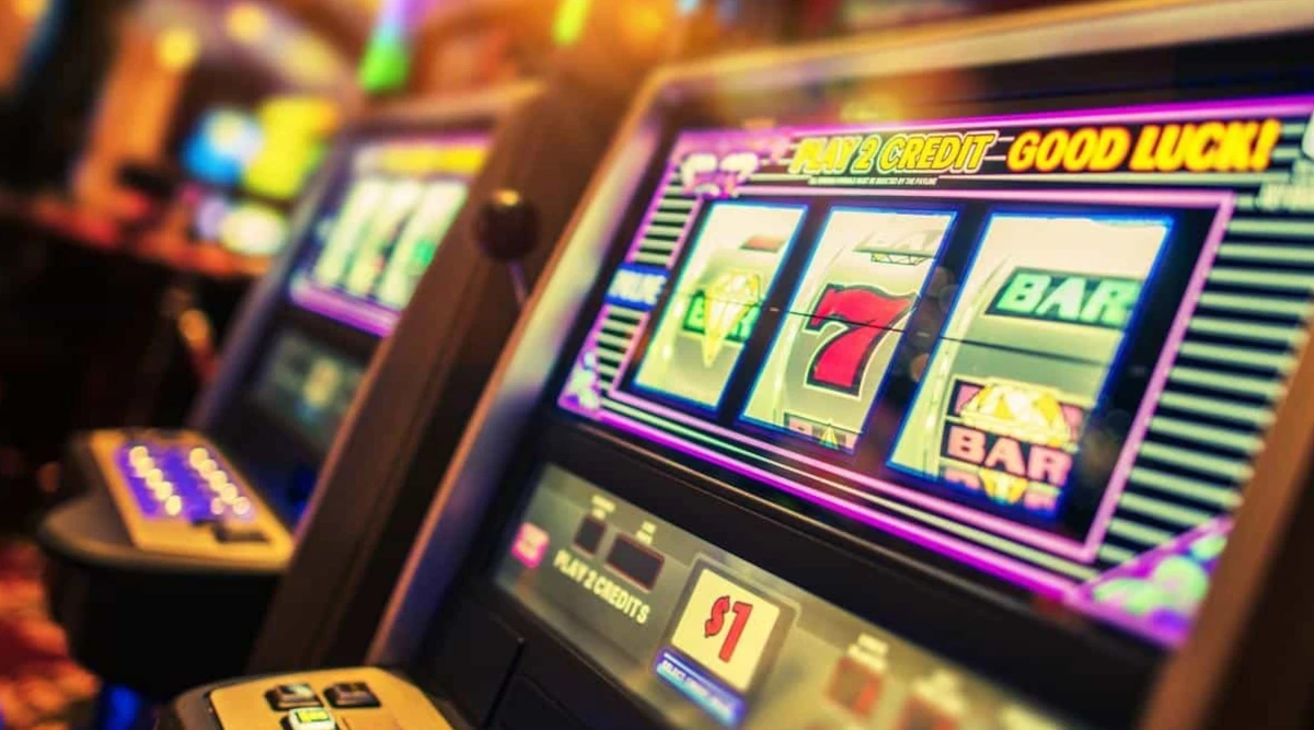 The Best Online Casino Games: Top Slots, FAQs & More