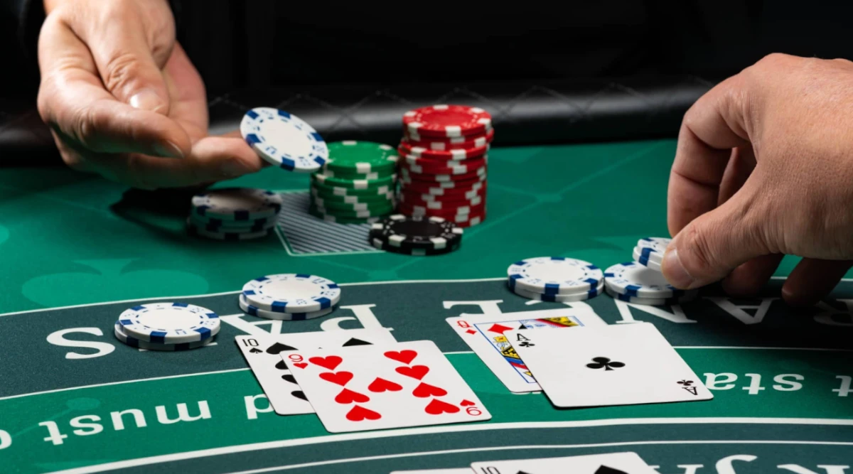 Blackjack Rules When to Hit: How to Play & When