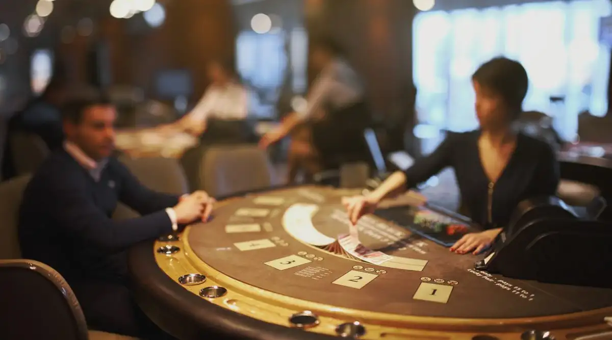 Online Casino Host Jobs: The Key to A VIP Experience