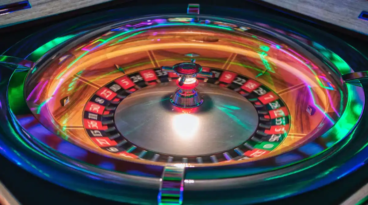 Random Wins of Luck: Online Casino RNG