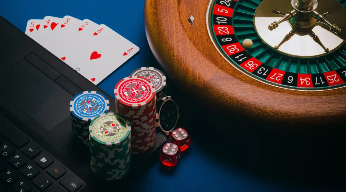 The Financial Dangers of Online Gambling