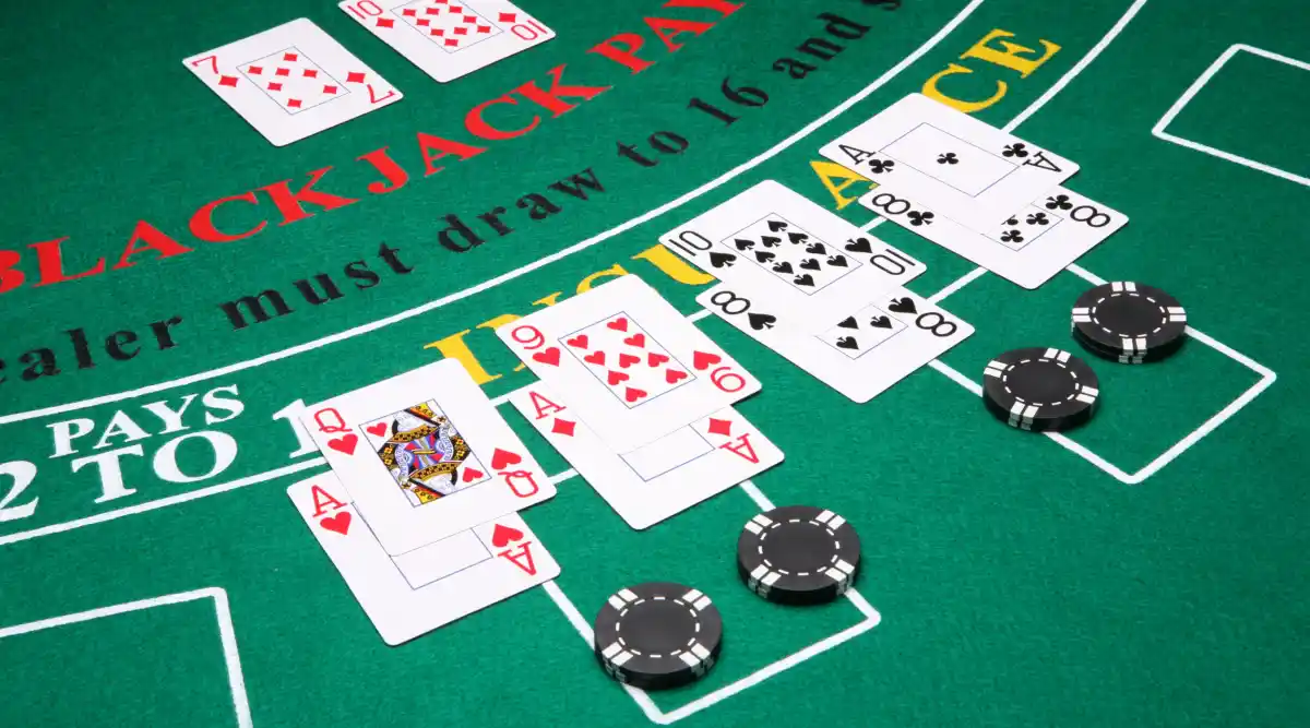 What is Splitting in Blackjack: Split Rules & Tips