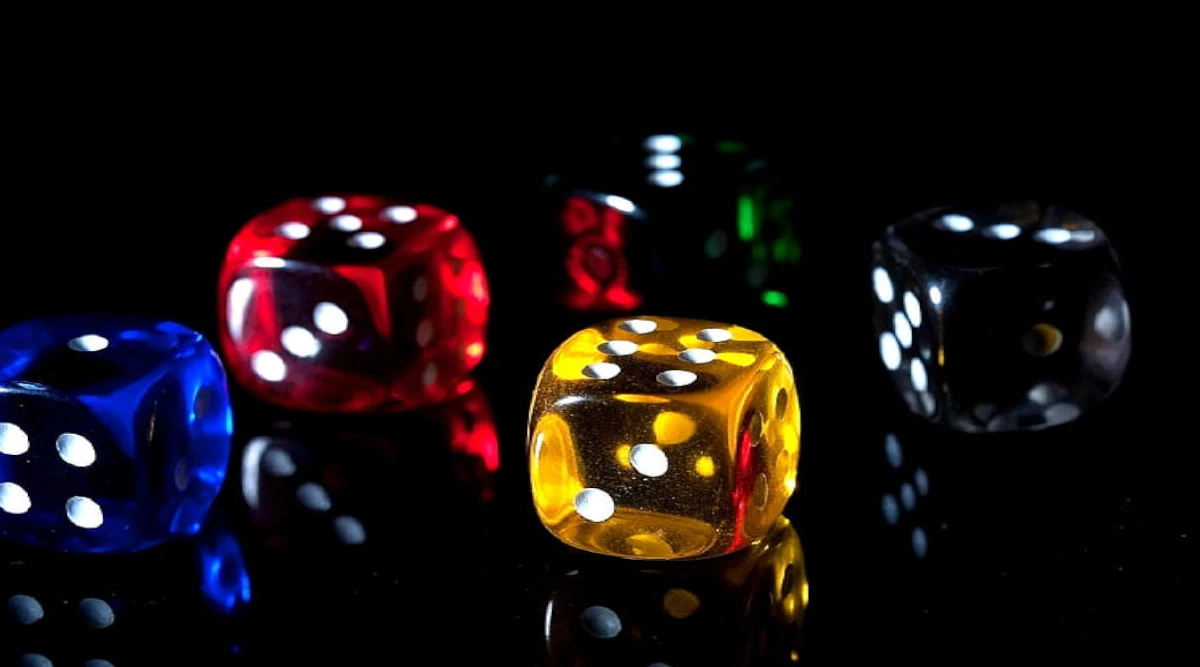 Slot Machines: Mathematics and Probability